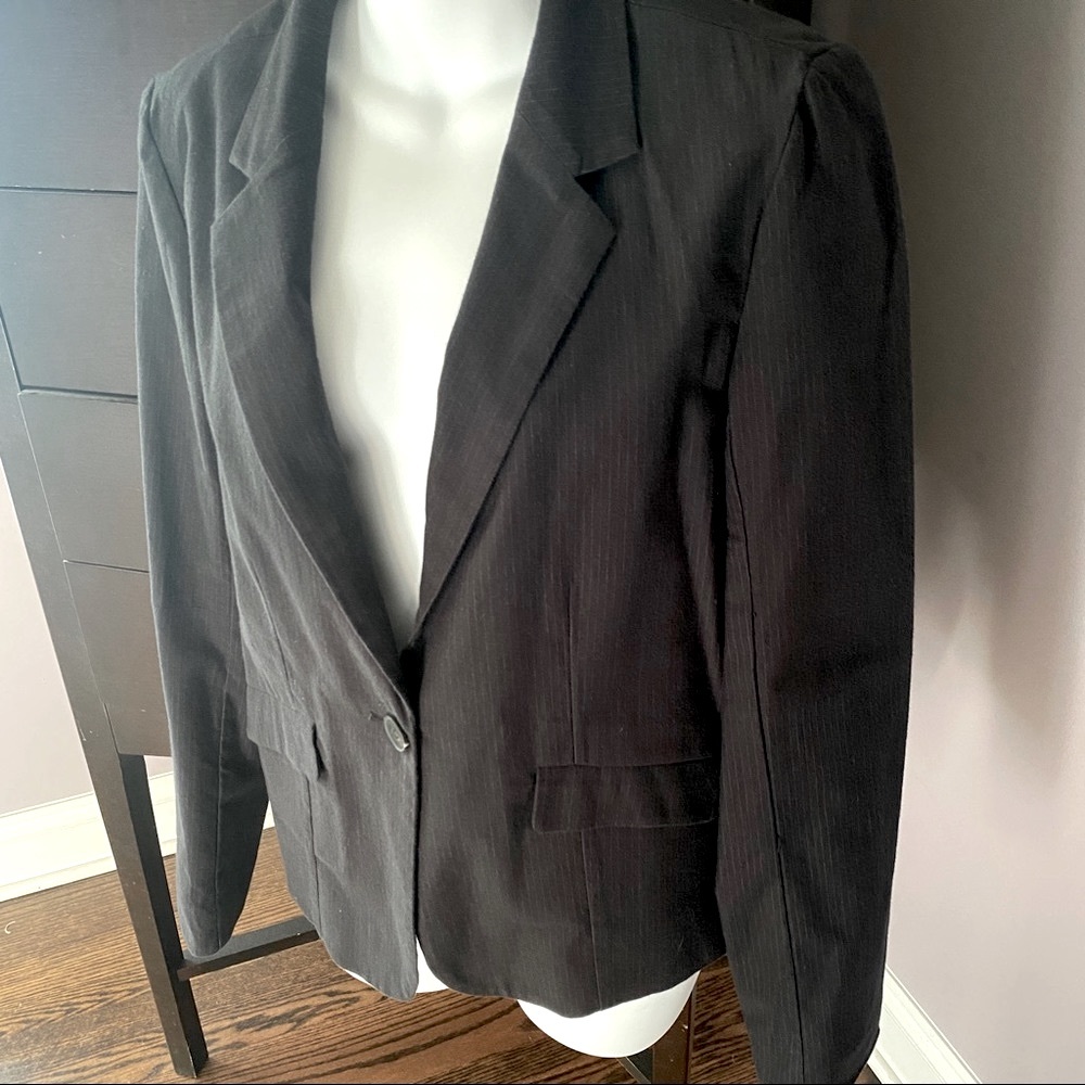 Tailored by Joes Jeans / Nordstrom Pinstripe Black Blazer, Large NWOT